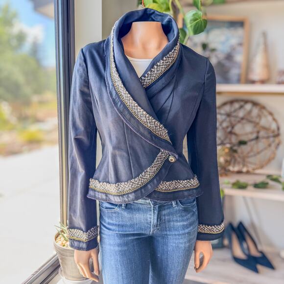 NWT- BCBGMaxAzria, "Christian" The Warp Black Jacket, Women's Size Medium - Picture 3 of 11